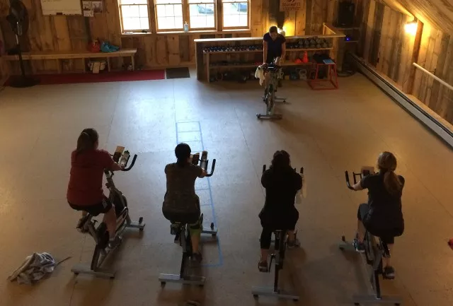 StoreyFIT spin class
